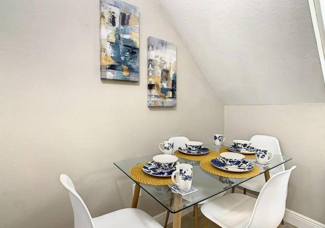 Apartamento Charming Lakeview Retreat Iii