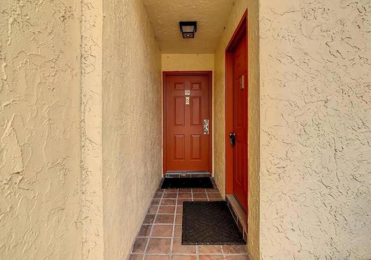Charming Lakeview Retreat Iii Apartamento